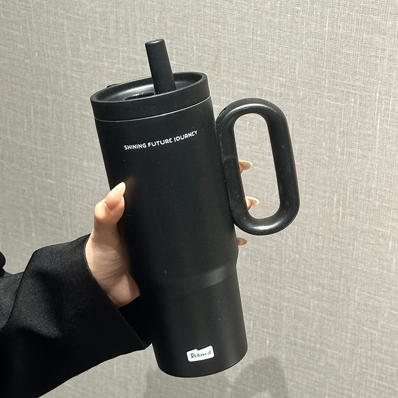 700ML Vacuuming Double Wall Stainless Steel Water Cup With Straw 2 700ML Vacuuming Double Wall Stainless Steel Water Cup With Straw 2